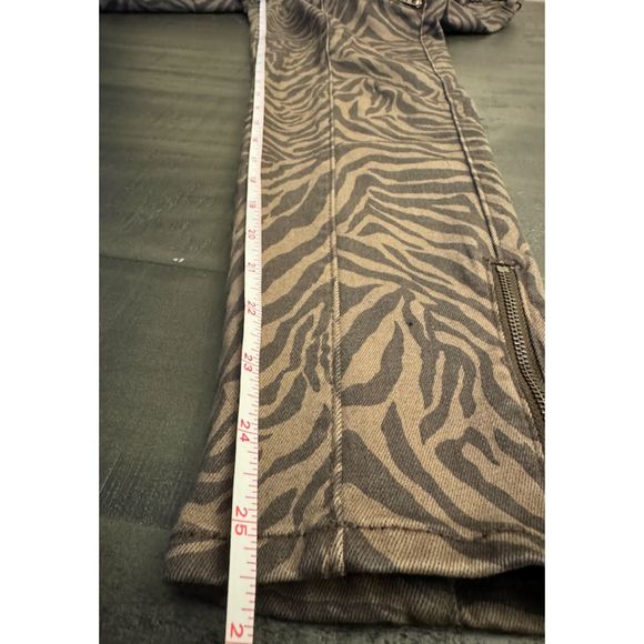 White House Black Market Zebra Print Skinny Crop Zip Ankle Sz 6 - Picture 11 of 13